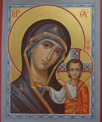 Иконы с различными изображениями (ликами) и святцами